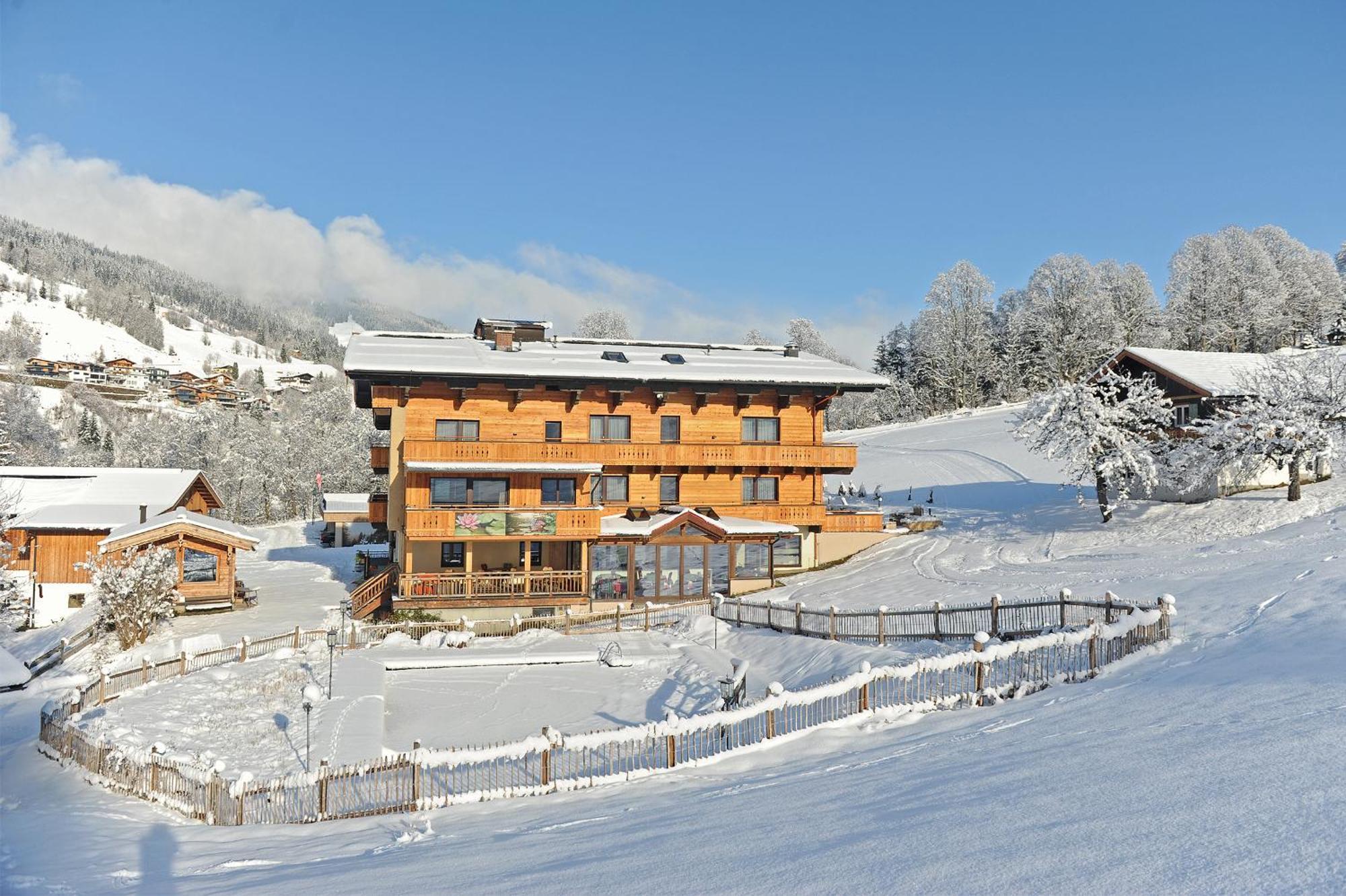 Ski In Ski Out Hotel Unterellmau Saalbach-Hinterglemm Exterior foto