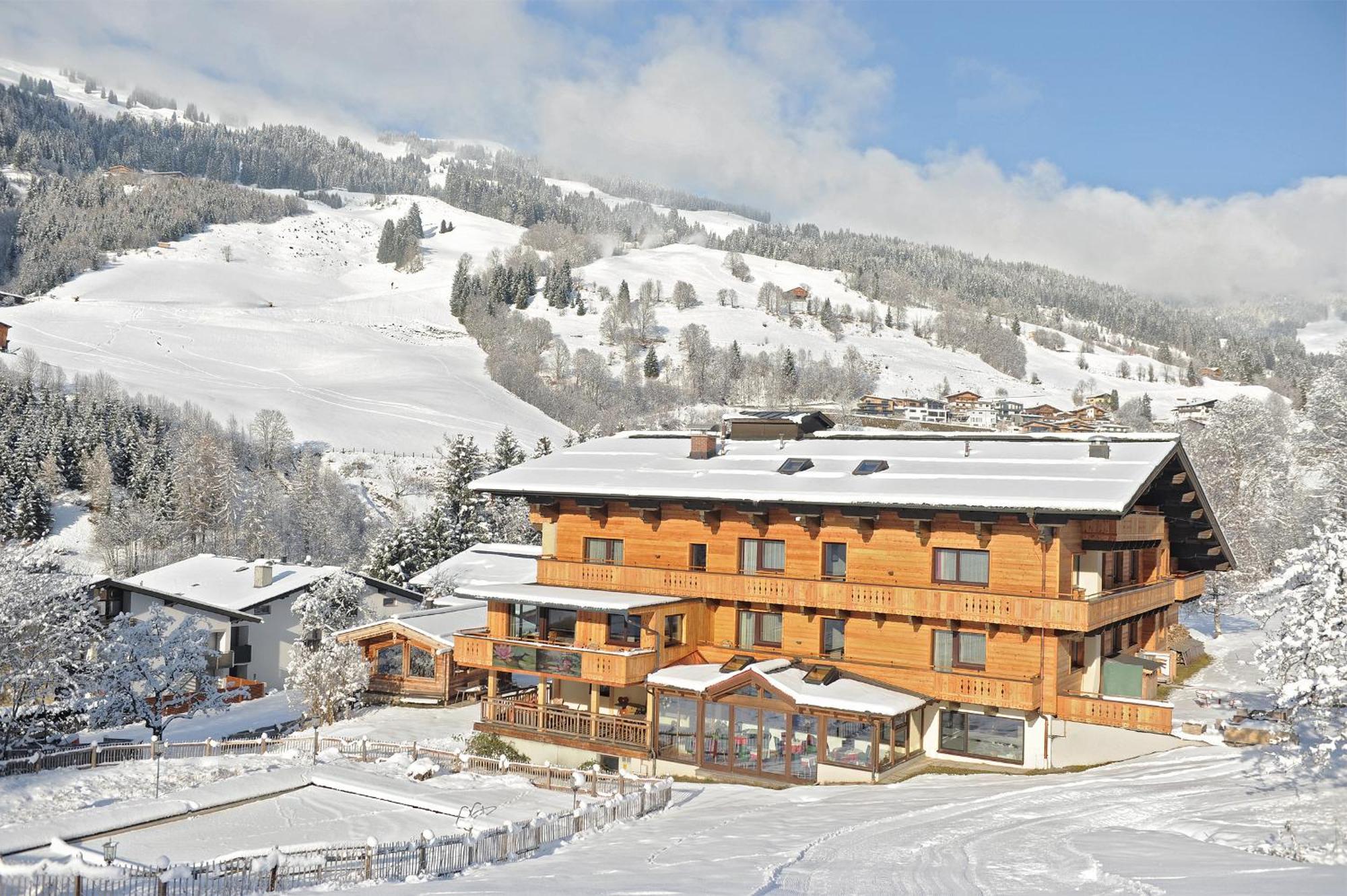 Ski In Ski Out Hotel Unterellmau Saalbach-Hinterglemm Exterior foto